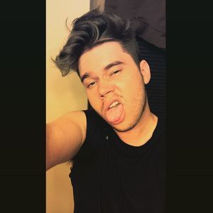 Meet your Posher, Skyler